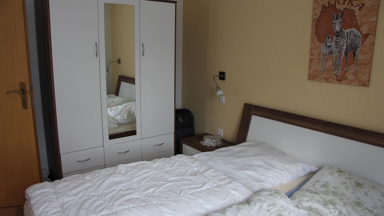 Schrank im Schlafzimmmer Whg.1 Schrank im Schlafzimmmer Whg.1